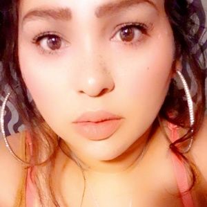 Meet your Posher, Veronica